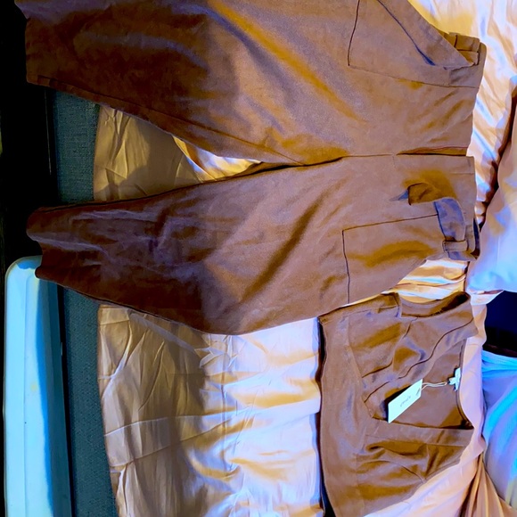 Two piece set - Picture 2 of 4